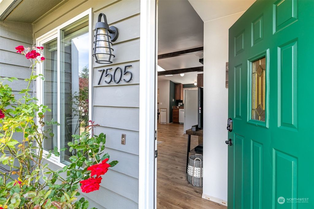 Photo of 7505 7th Drive W, Everett, WA 98203 (MLS # 2125810)