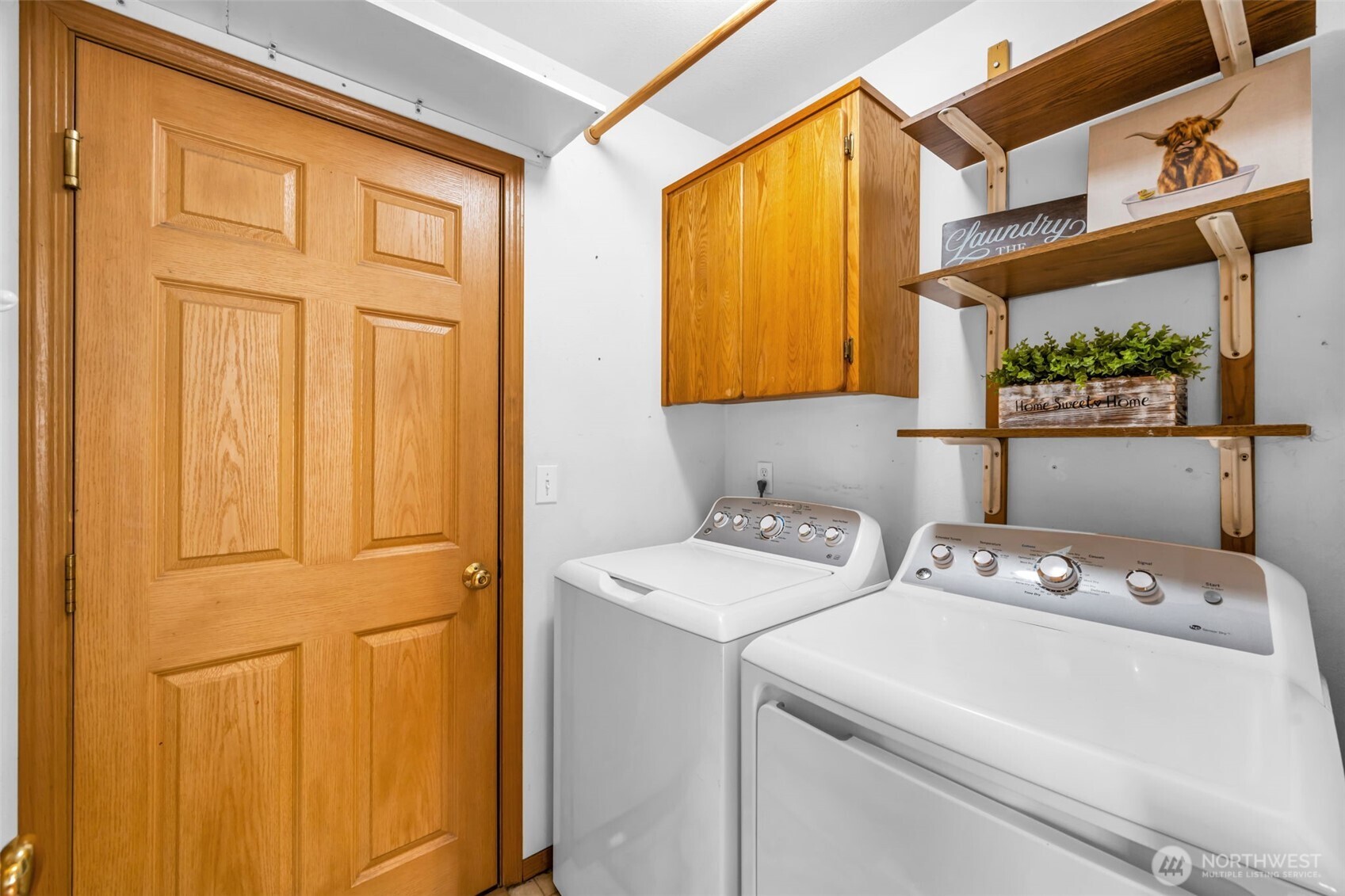 Puyallup, Washington 98374, United States, 4 Bedrooms Bedrooms, ,3 BathroomsBathrooms,Residential,Active,245751