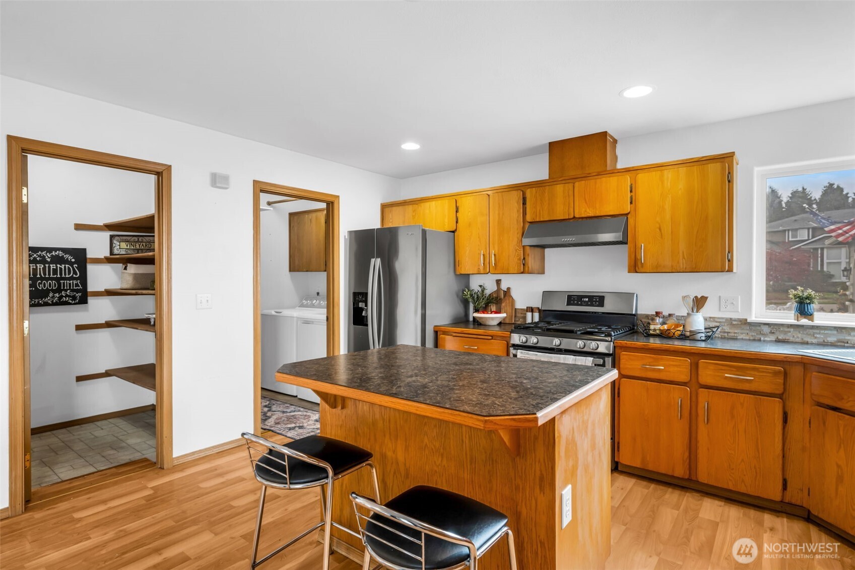 Puyallup, Washington 98374, United States, 4 Bedrooms Bedrooms, ,3 BathroomsBathrooms,Residential,Active,245751