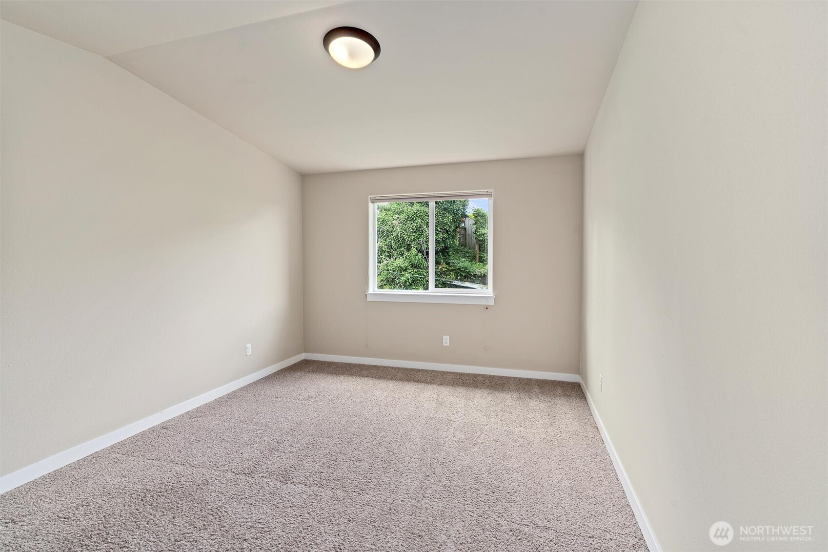 Tacoma, Washington 98407, United States, 5 Bedrooms Bedrooms, ,4 BathroomsBathrooms,Residential,Active,161856