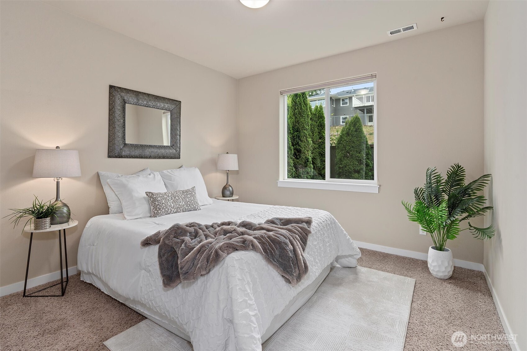 Tacoma, Washington 98407, United States, 5 Bedrooms Bedrooms, ,4 BathroomsBathrooms,Residential,Active,161856