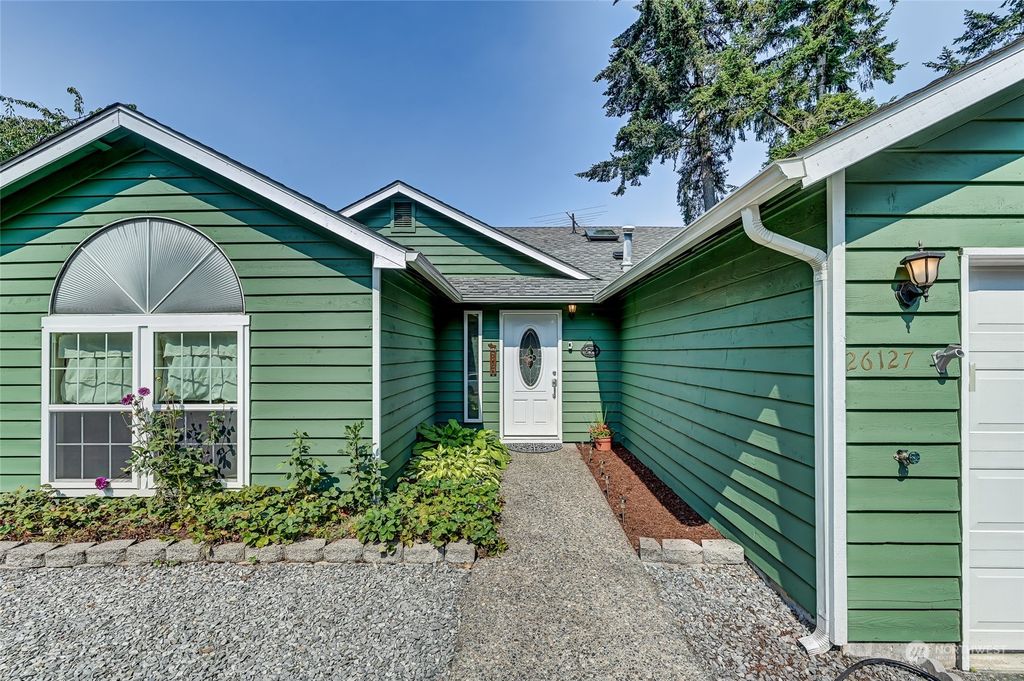 Photo of 26127 184th Court SE, Covington, WA 98042 (MLS # 2270176)