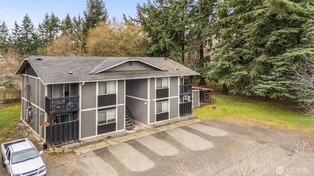 Photo of 10712 64th Avenue E, Puyallup, WA 98373 (MLS # 2488035)