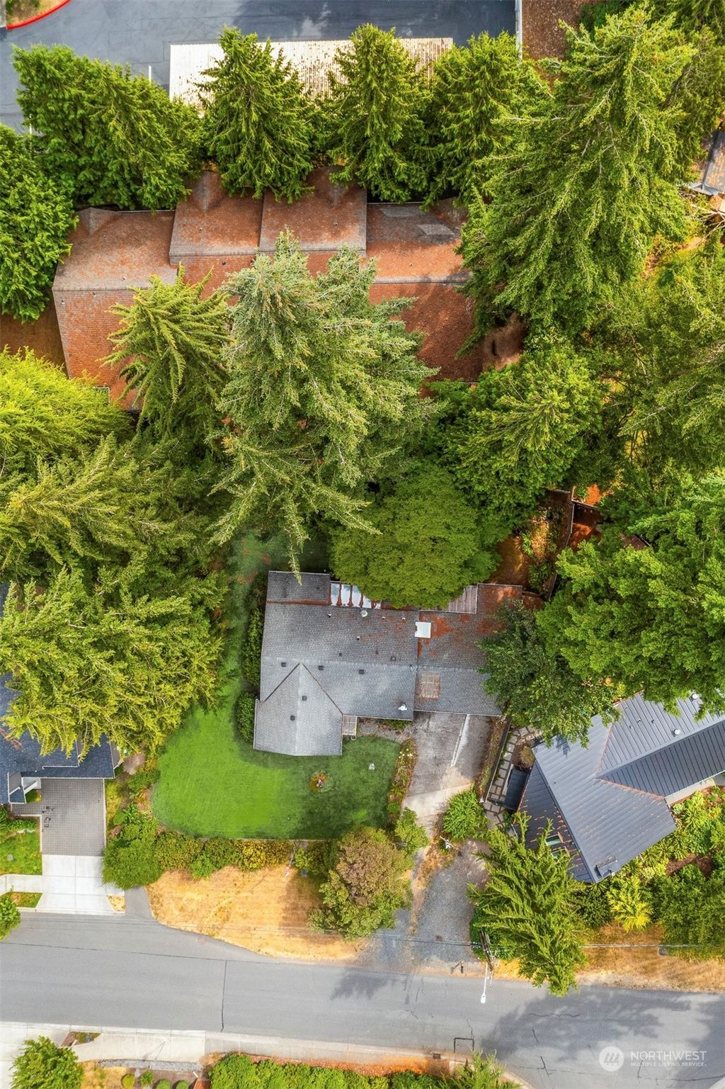 Photo of 6816 128th Avenue NE, Kirkland, WA 98033 (MLS # 2279640)