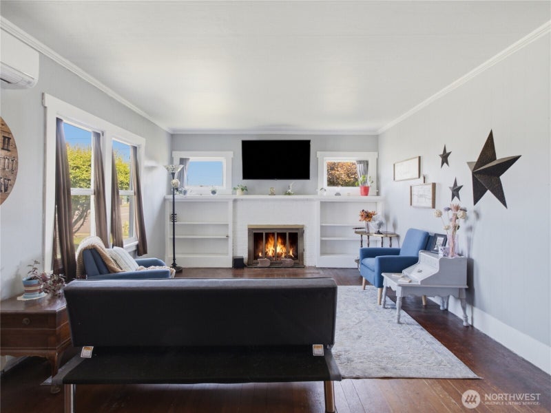1003 W Market Street