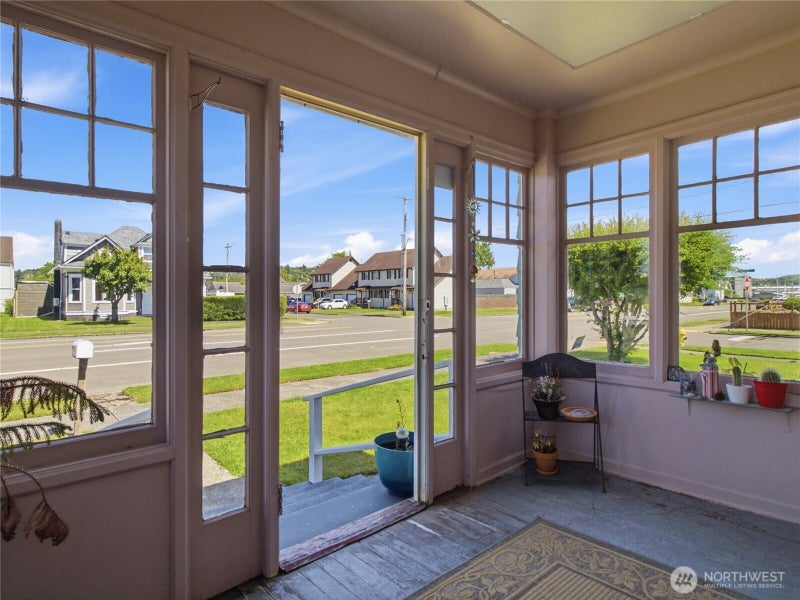 1003 W Market Street