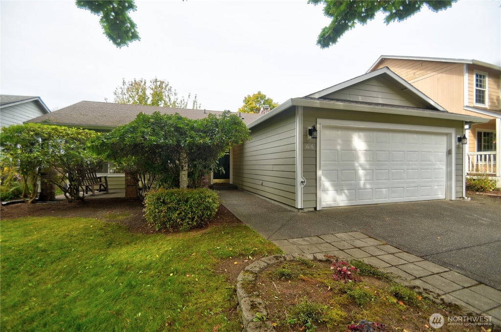 Photo of 1616 Bright Star Way NE, Olympia, WA 98506 (MLS # 2588864)