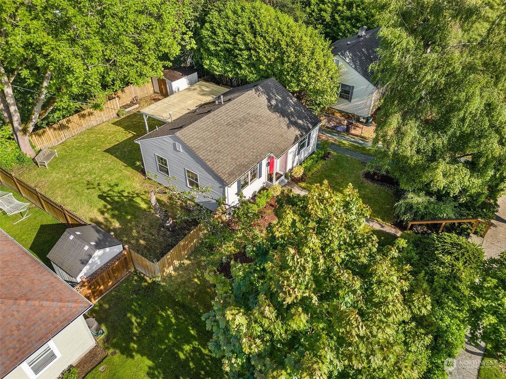 Photo of 9910 33rd Avenue SW, Seattle, WA 98126 (MLS # 2248294)
