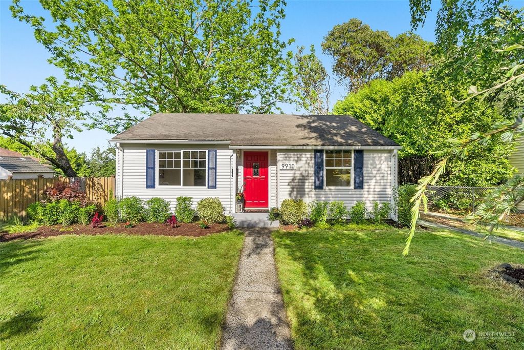 Photo of 9910 33rd Avenue SW, Seattle, WA 98126 (MLS # 2248294)