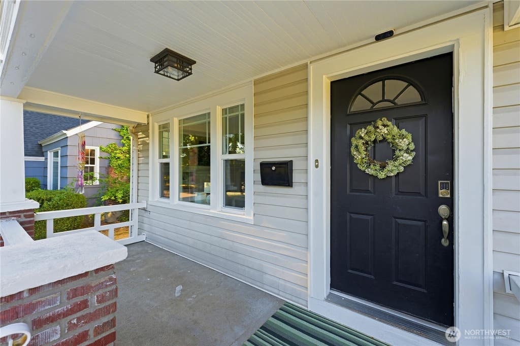Photo of 3417 N 8th Street, Tacoma, WA 98406 (MLS # 2568548)