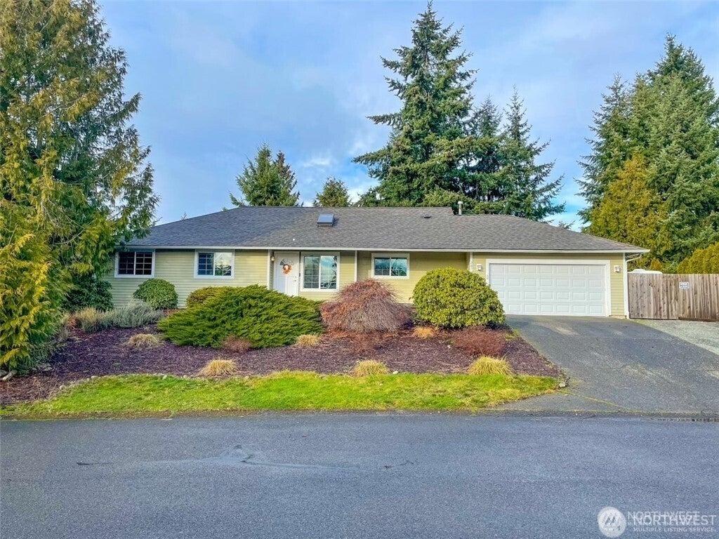 Photo of 20725 109th Street Ct E, Bonney Lake, WA 98391 (MLS # 2535501)