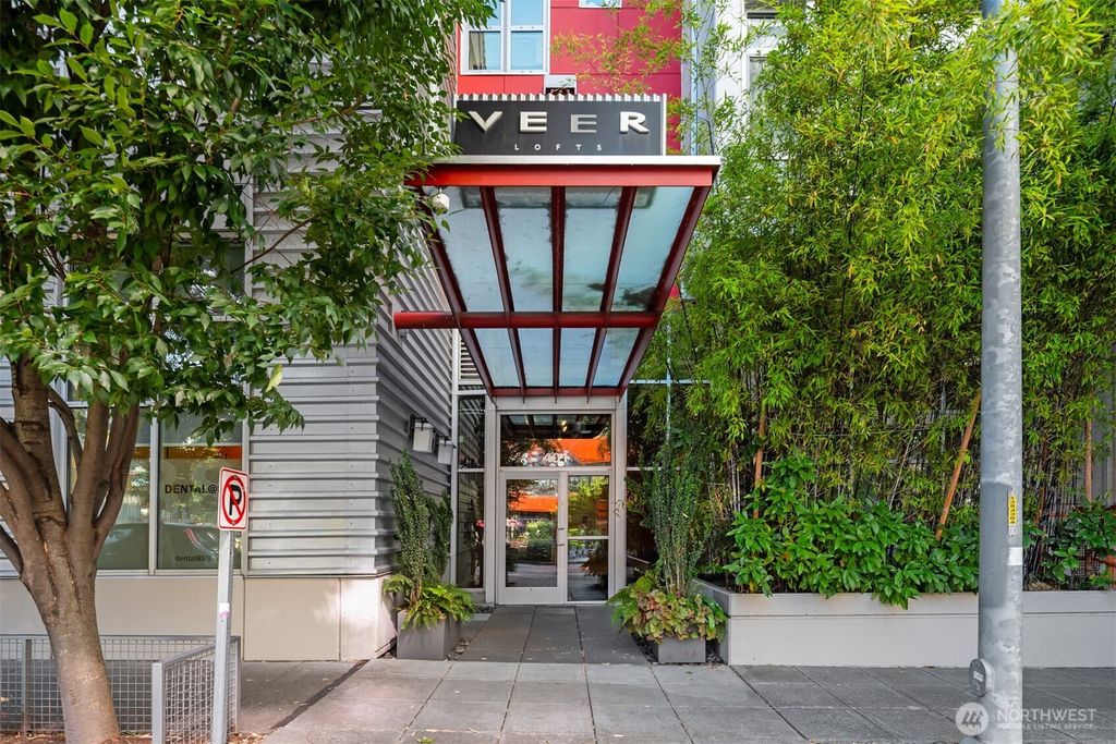 Photo of 401 9th Avenue N #210, Seattle, WA 98109 (MLS # 2420279)
