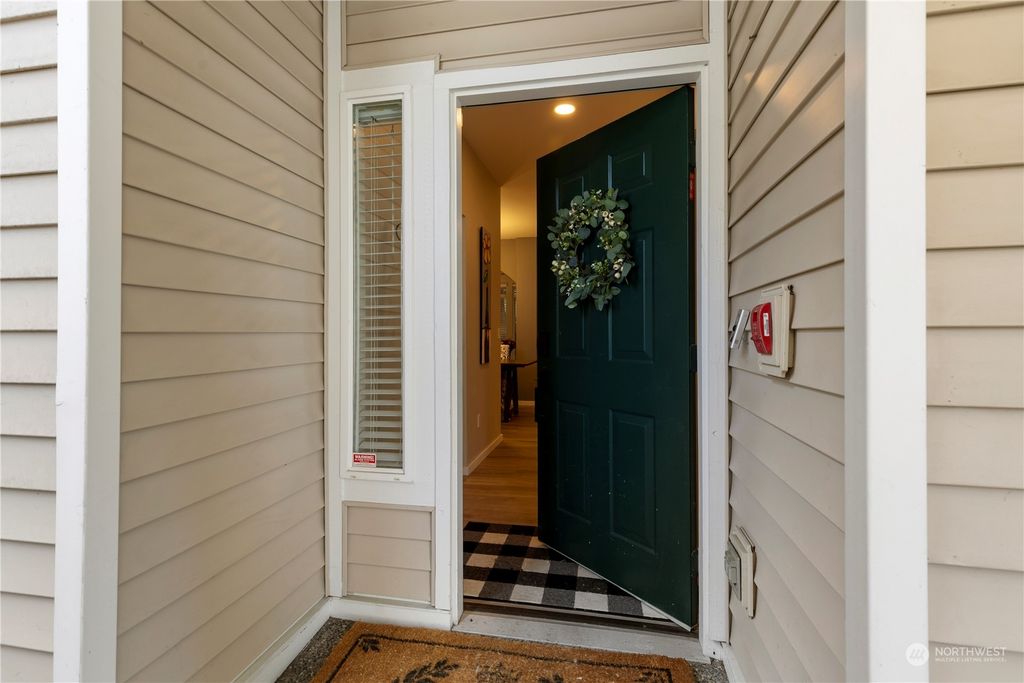 Photo of 17827 80th Avenue NE #C102, Kenmore, WA 98028 (MLS # 2208863)