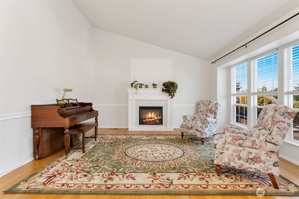 Photo of 5804 11th Avenue W, Everett, WA 98203 (MLS # 2427960)