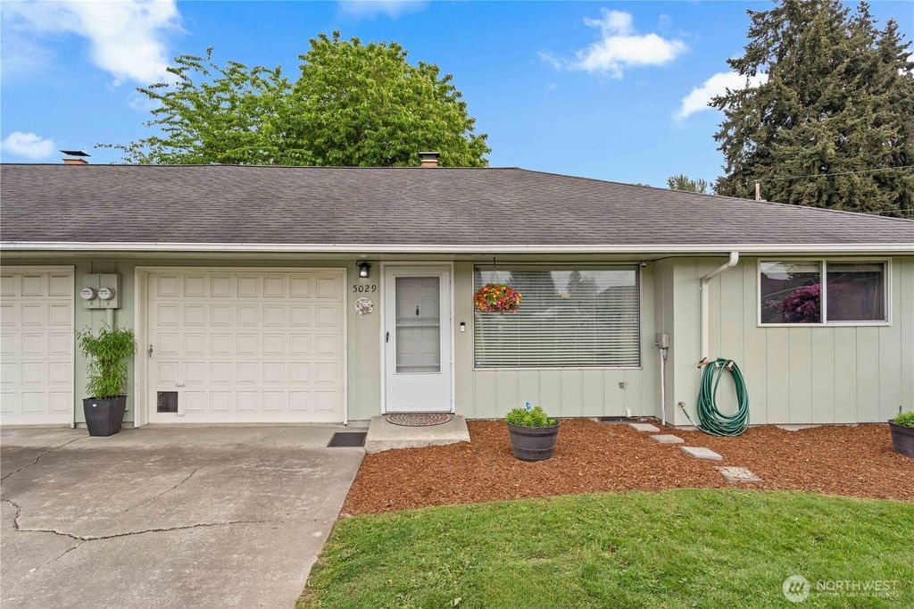 Photo of 5029 79th Avenue Ct E, Fife, WA 98424 (MLS # 2520455)