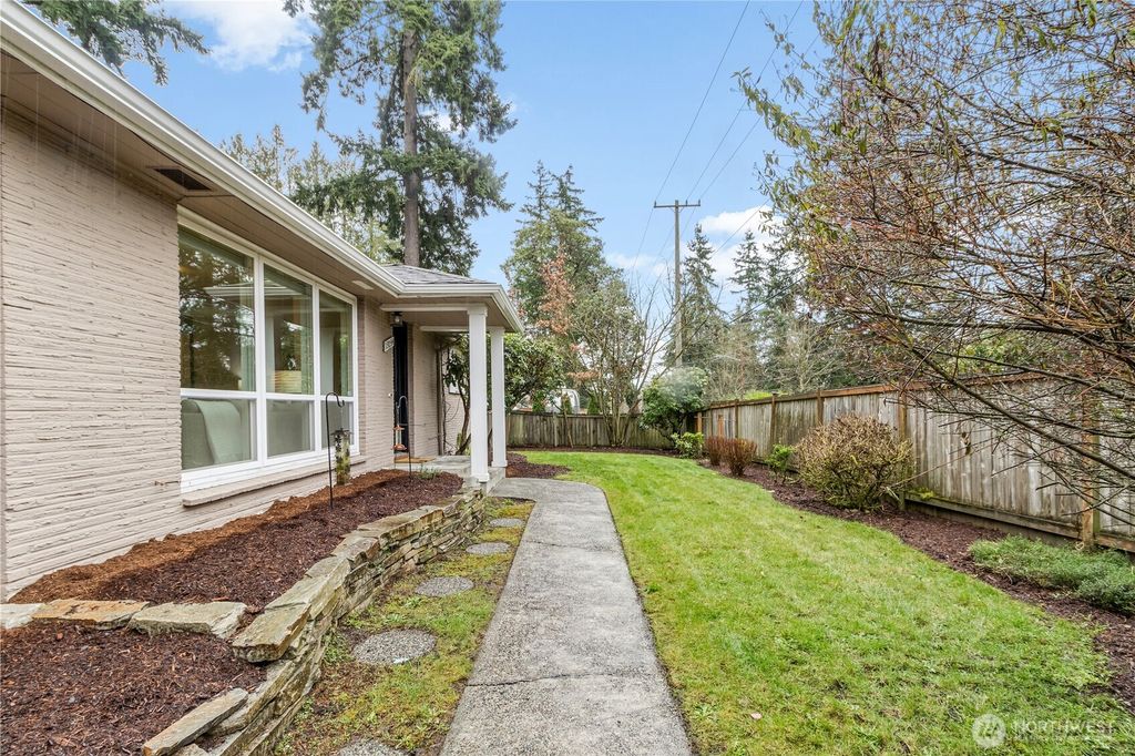 Photo of 13054 30th Avenue NE, Seattle, WA 98125 (MLS # 2491534)