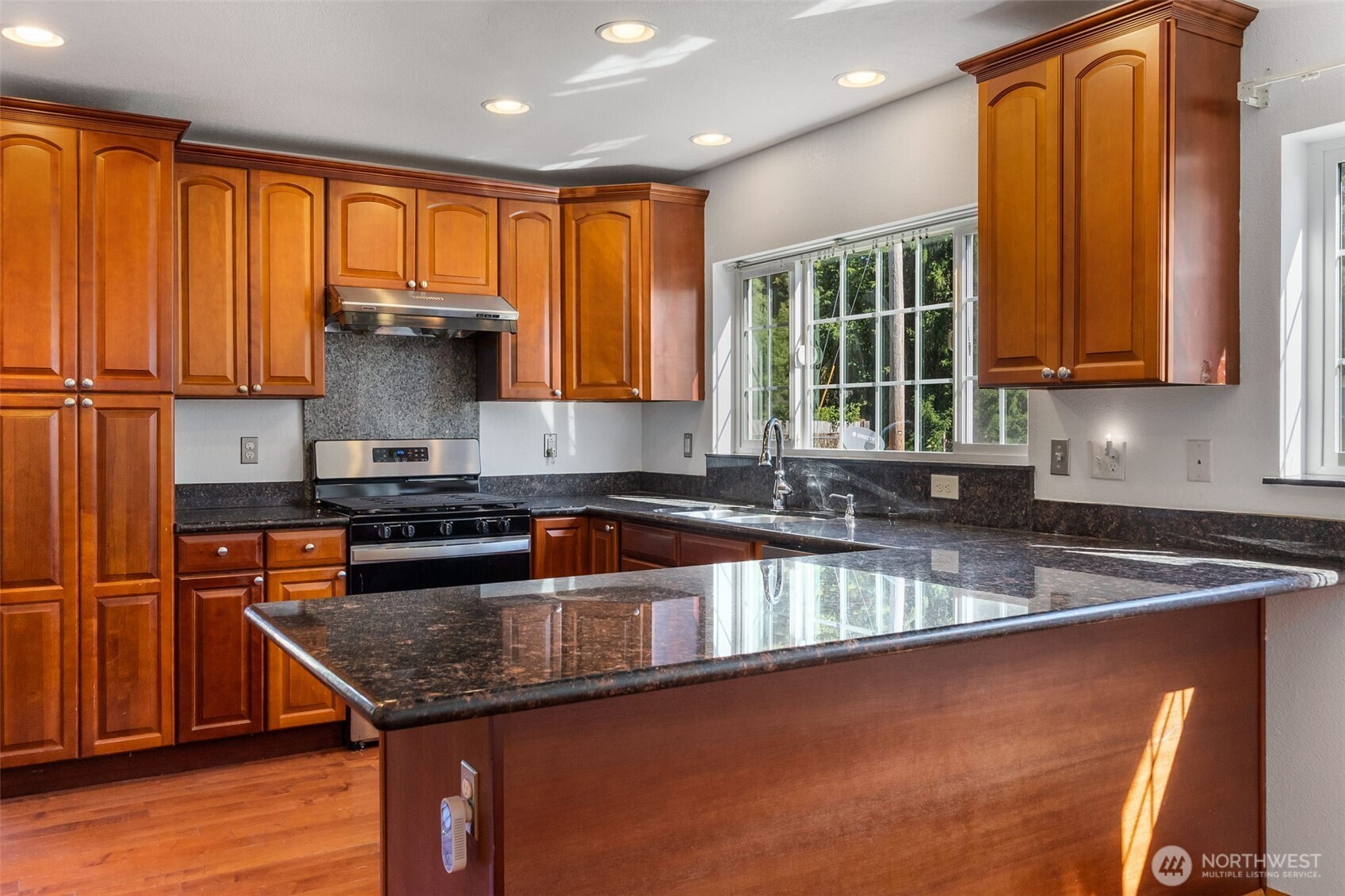 7713 Greenridge Loop SW