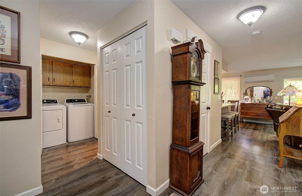 Photo of 13117 NW 8th Avenue #B, Vancouver, WA 98685 (MLS # 2542087)