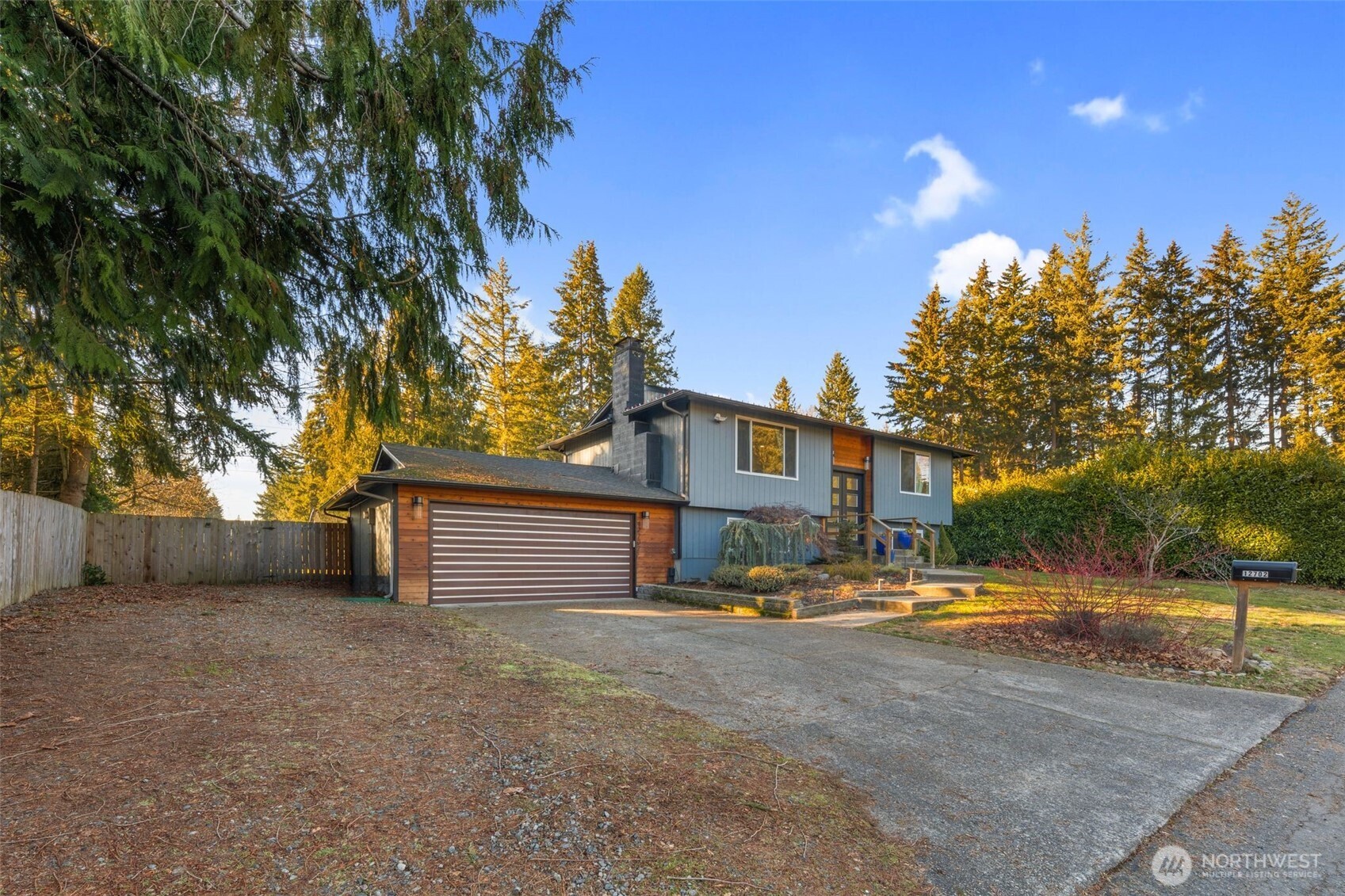 12702 214th Avenue Ct E