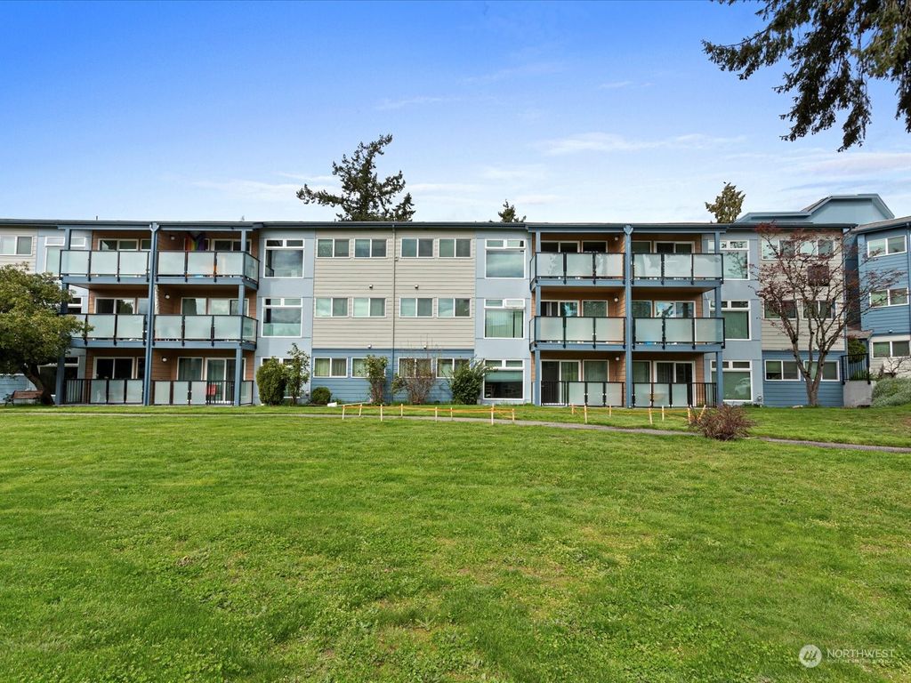 Photo of 15150 65th Avenue S #715, Tukwila, WA 98188 (MLS # 2060040)