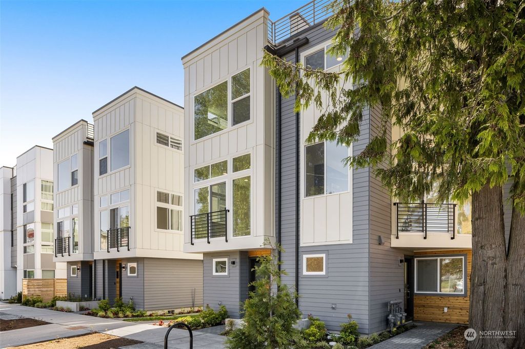 Photo of 9215 B 14th Avenue NW, Seattle, WA 98117 (MLS # 2181076)