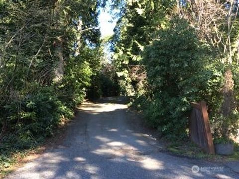 Photo of 3807 S 272nd Street, Kent, WA 98032 (MLS # 2445091)