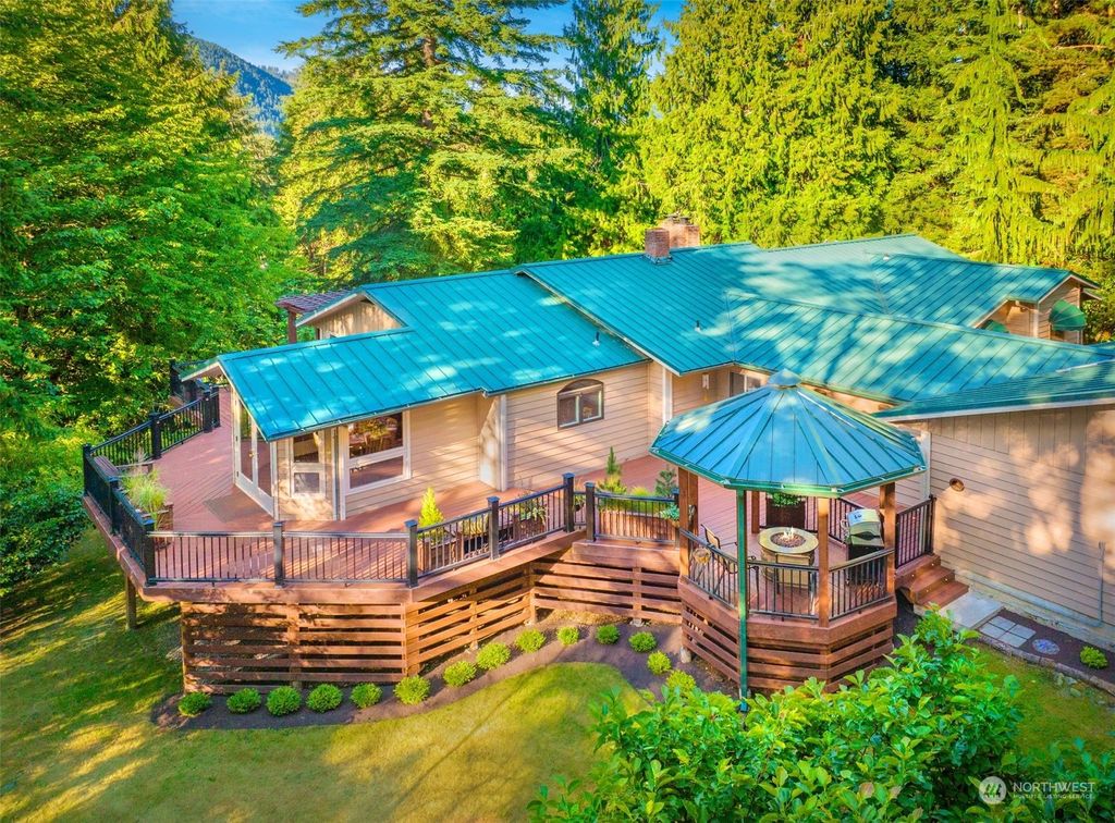 Photo of 14020 228th Street NE, Arlington, WA 98223 (MLS # 2200386)