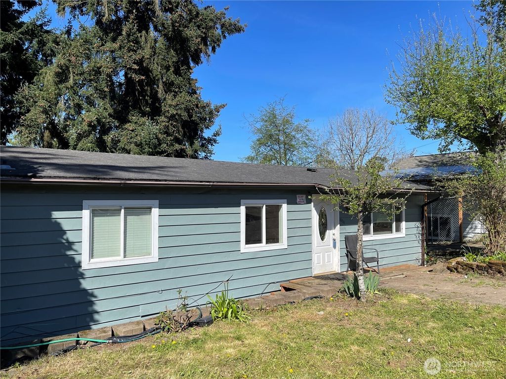 Photo of 10011 11th Avenue SW, Seattle, WA 98146 (MLS # 2355833)