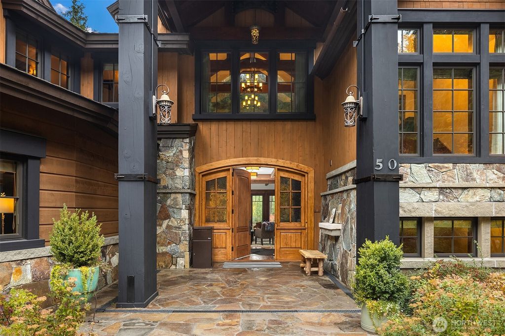 Photo of 50 Scatter Creek Loop, Cle Elum, WA 98922 (MLS # 2466093)