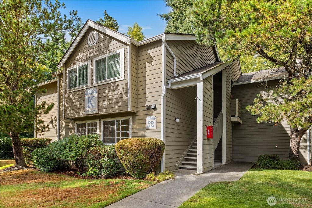 Photo of 1852 S 284th Lane #K-101, Federal Way, WA 98003 (MLS # 2419710)