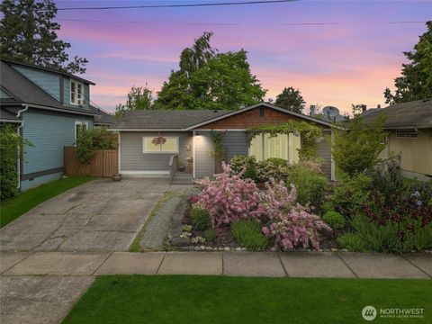 2411 G Street, Bellingham, WA 98225 - MLS#: 2378226