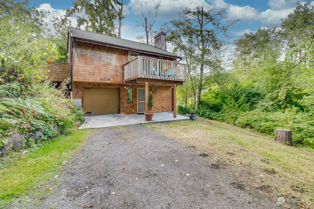 Photo of 10218 63rd Place W, Mukilteo, WA 98275 (MLS # 2146379)