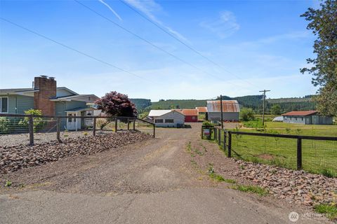 3142 State Route 508 Onalaska WA 98570