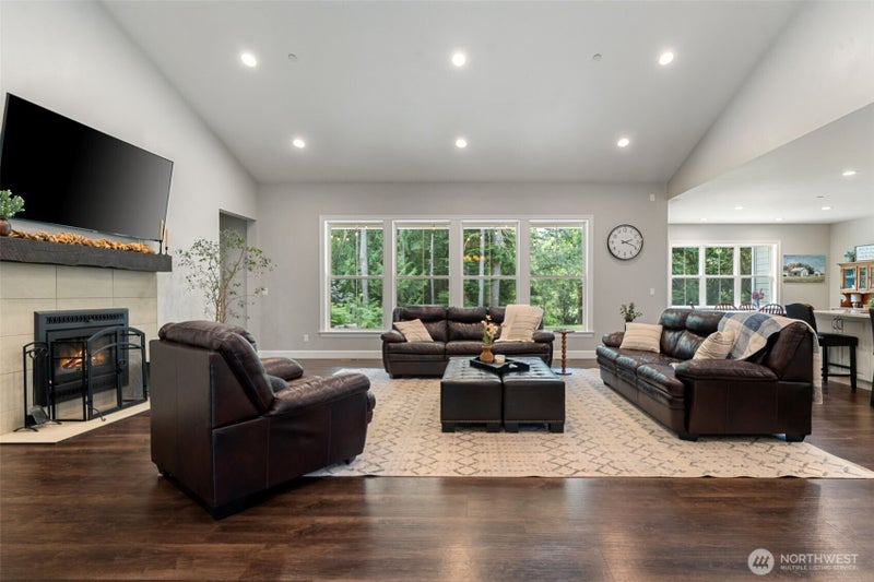 2516 157th Street Ct NW