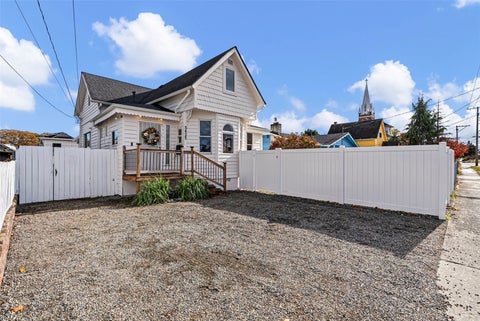 Photo of 5625 S Warner Street, Tacoma, WA 98409 (MLS # 2599567)