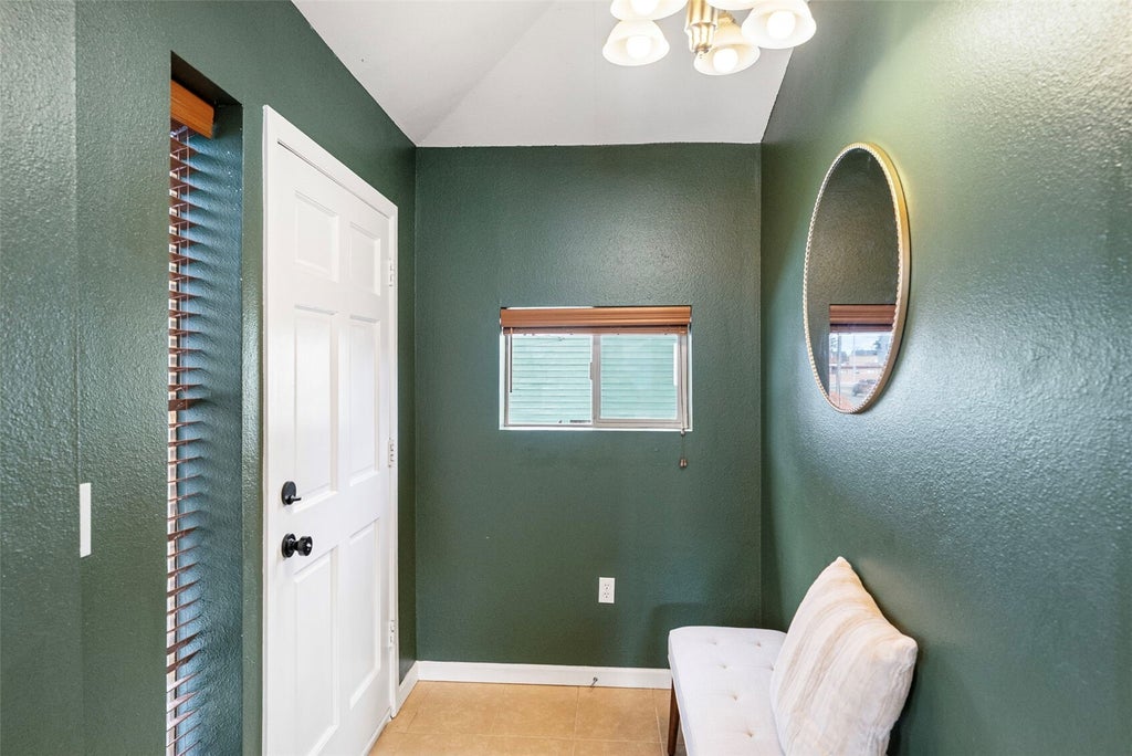 Photo of 5625 S Warner Street, Tacoma, WA 98409 (MLS # 2599567)