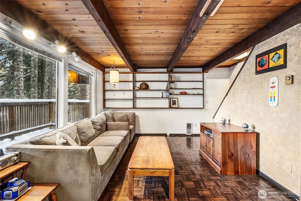 Photo of 710 Snoqualmie Dr Dr, Snoqualmie Pass, WA 98068 (MLS # 2466732)