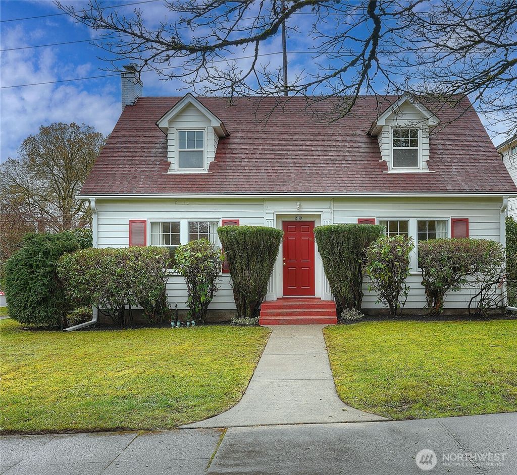 Photo of 2119 N Union Avenue, Tacoma, WA 98406 (MLS # 2495823)