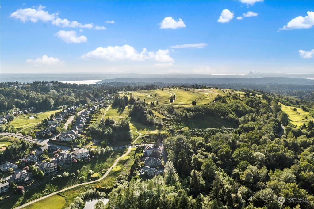 Photo of 15414 SE 80th Street, Newcastle, WA 98059 (MLS # 2043422)