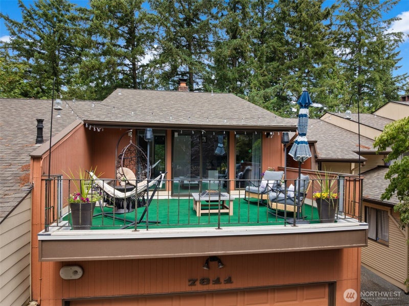 7811 Zircon Drive SW