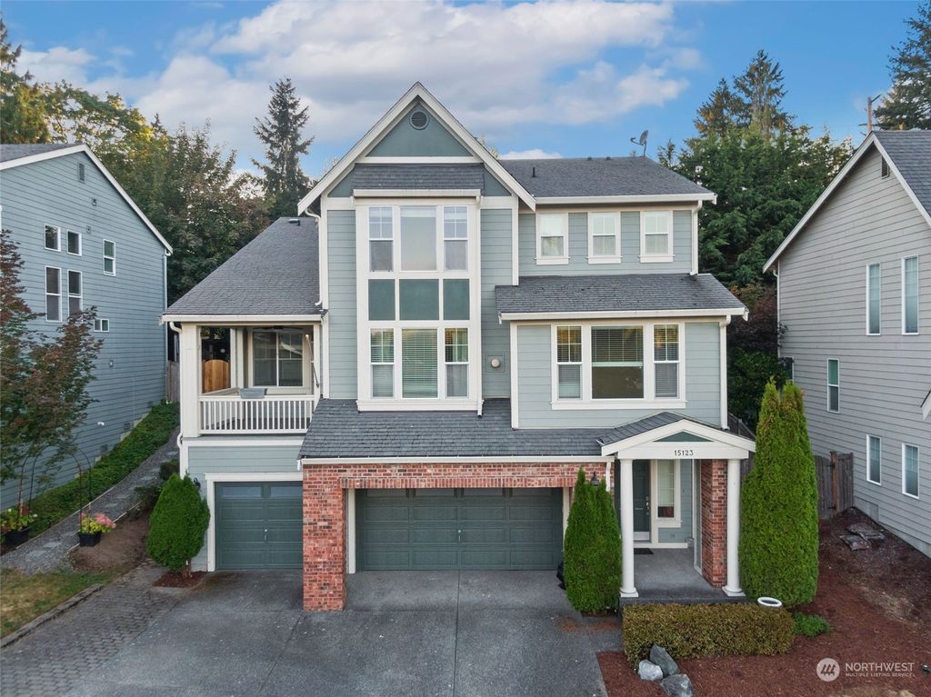 Photo of 15123 84th Place NE, Kenmore, WA 98028 (MLS # 2165840)