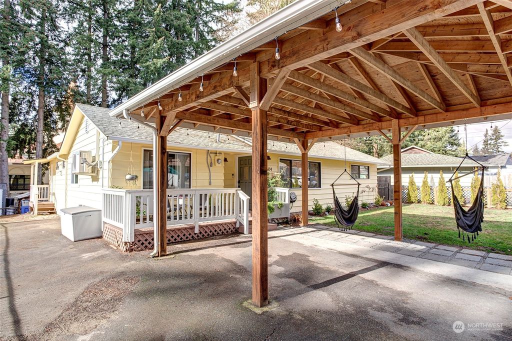 Photo of 22604 63rd Place W, Mountlake Terrace, WA 98043 (MLS # 2034135)