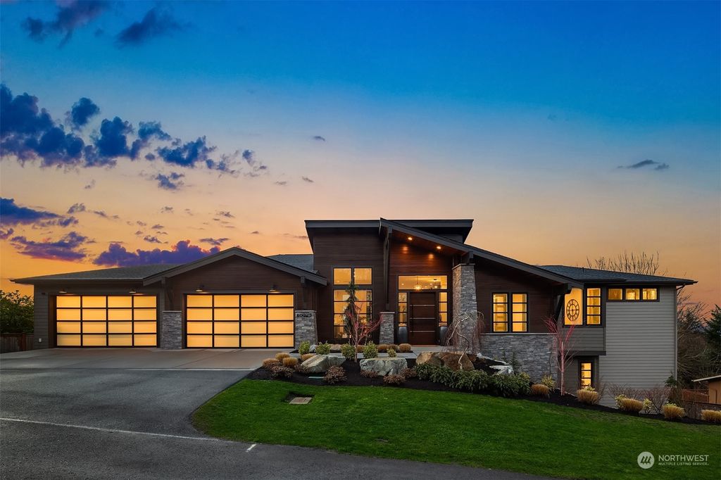 Photo of 5079 145th Place SE, Bellevue, WA 98006 (MLS # 2198014)