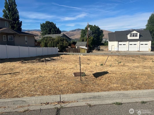 1076 CORUM CIR, EAST WENATCHEE, WA 98802 - Image a5ea6ed160008d22dcc0c96e07846539/2922079770