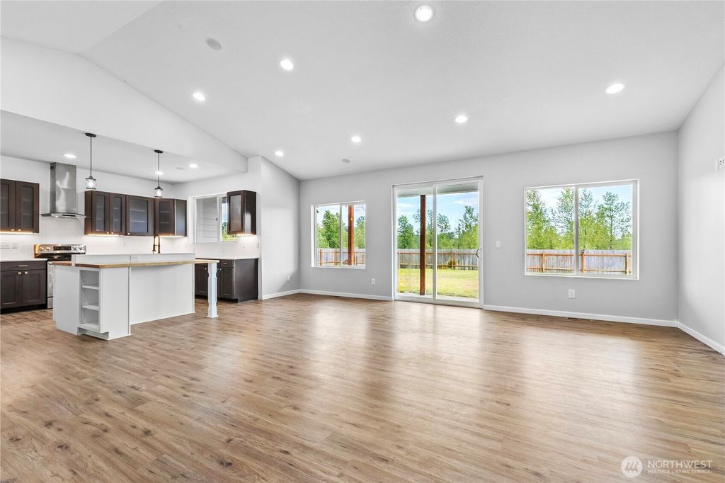 Photo of 249 Flatt Road, Kelso, WA 98626 (MLS # 2528217)