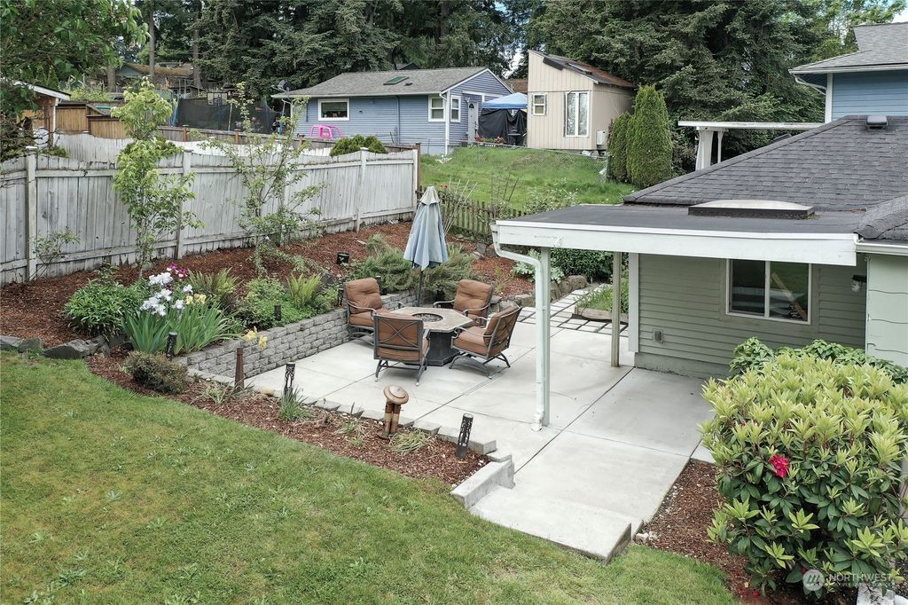 Photo of 2041 S 308th Street, Federal Way, WA 98003 (MLS # 2244871)