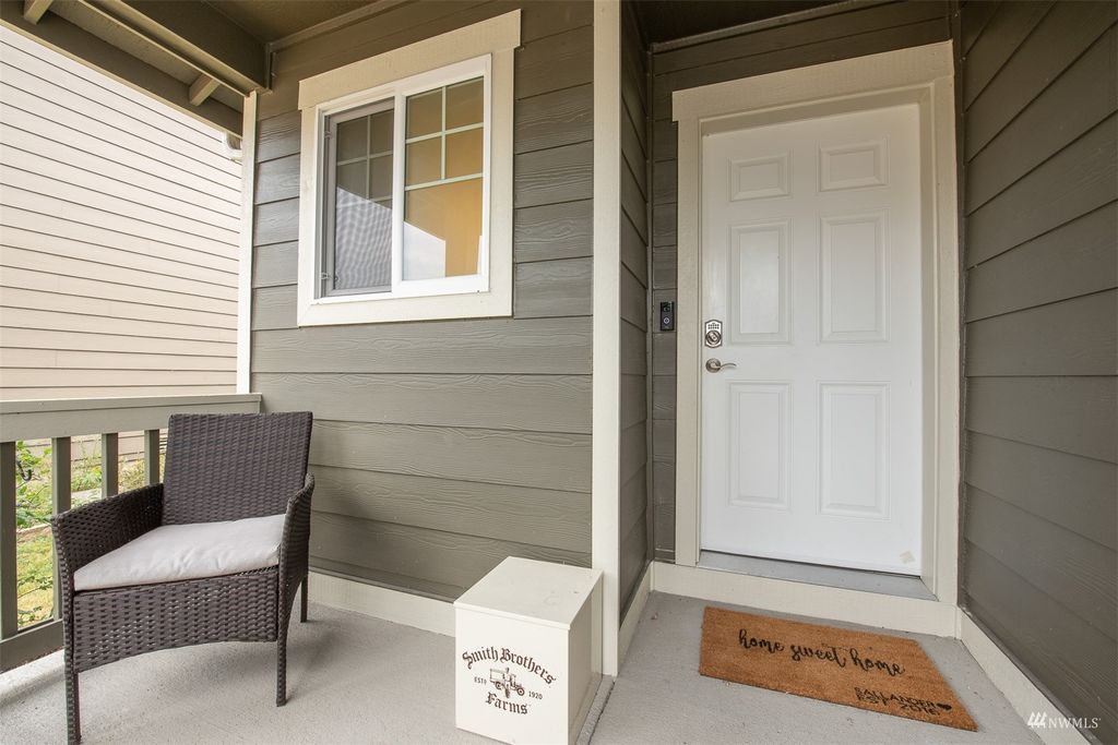 Photo of 7219 39th Place NE, Marysville, WA 98270 (MLS # 1982255)