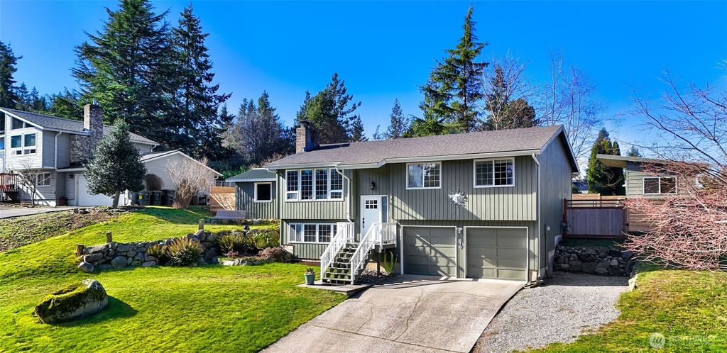 Photo of 510 Cypress Road, Bellingham, WA 98225 (MLS # 2482998)