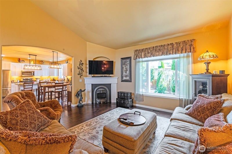 15521 148th Ave Ct E