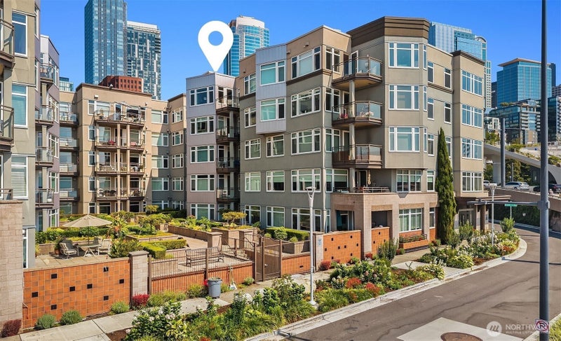 1900 Alaskan Way 504